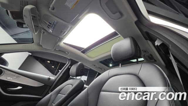 Mercedes-Benz GLC-Class 2019 — Şəkil 11/20