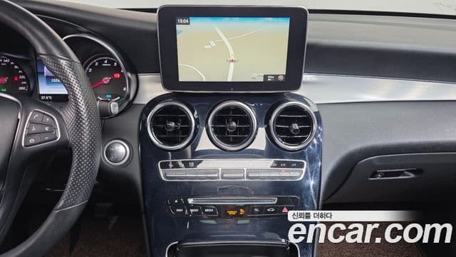 Mercedes-Benz GLC-Class 2019 — Şəkil 14/20