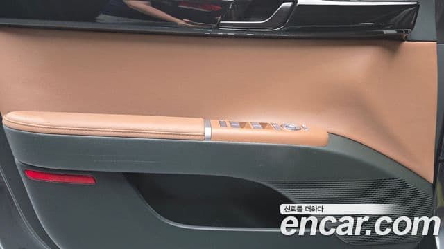 Hyundai Grandeur Hybrid 2025 — ფოტო 14/32