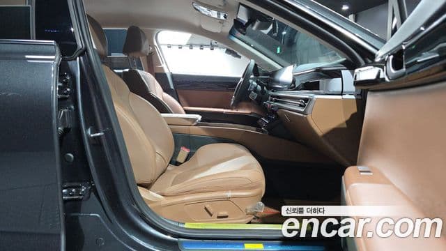 Hyundai Grandeur Hybrid 2025 — ფოტო 9/32