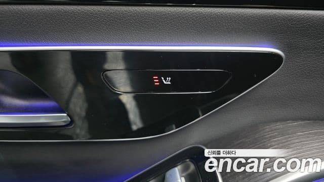 Mercedes-Benz S-Class 2022 — Photo 22/32