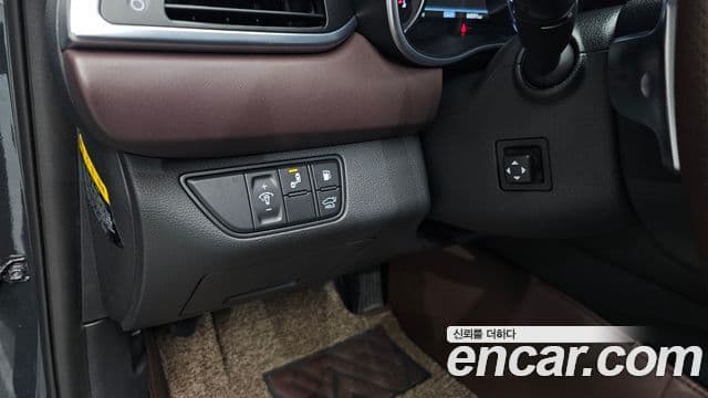 Genesis G70 2019 — ფოტო 17/20