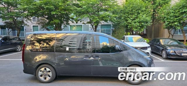 Hyundai Staria 2024 — ფოტო 6/18