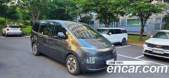 Hyundai Staria 2024 — ფოტო 7/18