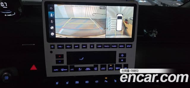 Hyundai Staria 2024 — ფოტო 13/18