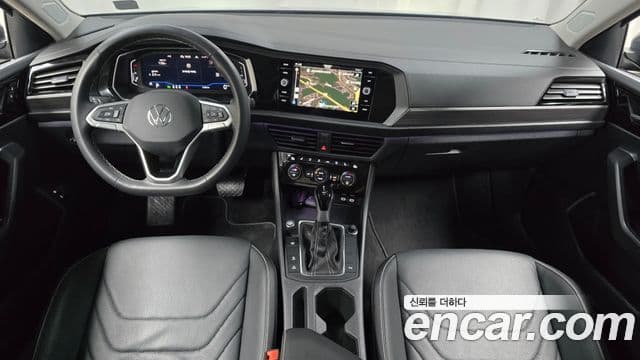 Volkswagen Jetta 2023 — ფოტო 7/20