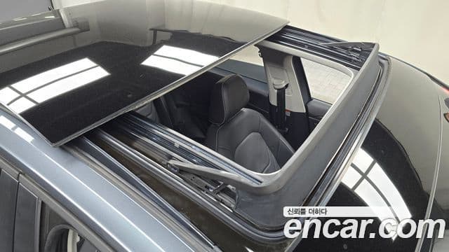 Volkswagen Jetta 2023 — ფოტო 18/20
