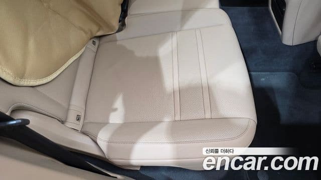 Porsche Cayenne 2019 — Şəkil 12/34
