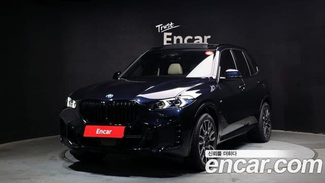BMW X5 2025 — Фото 1/20