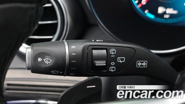 Mercedes-Benz GLC-Class 2021 — ფოტო 17/20