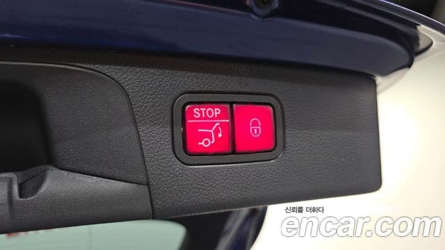 Mercedes-Benz GLC-Class 2021 — Photo 1/34
