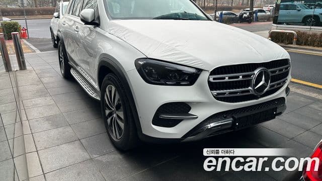 Mercedes-Benz GLE-Class 2026 — Фото 19/19
