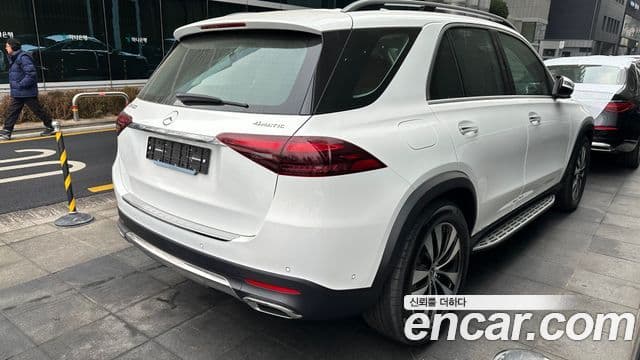 Mercedes-Benz GLE-Class 2026 — Фото 2/19