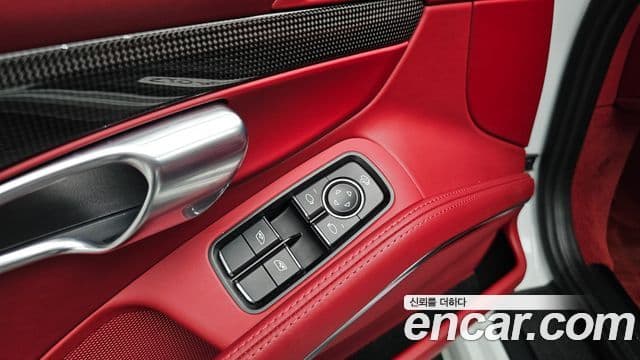 Porsche 718 Boxster 2019 — Photo 9/20