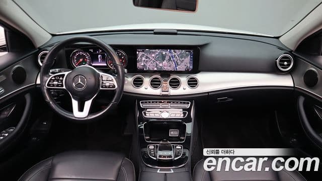 Mercedes-Benz E-Class 2019 — ფოტო 4/20