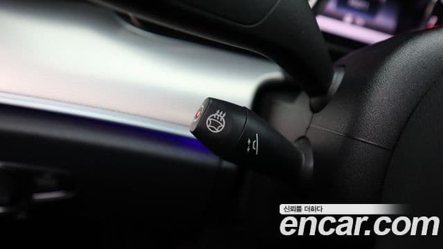 Mercedes-Benz E-Class 2019 — ფოტო 13/20