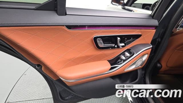 Mercedes-Benz S-Class 2021 — Photo 30/33