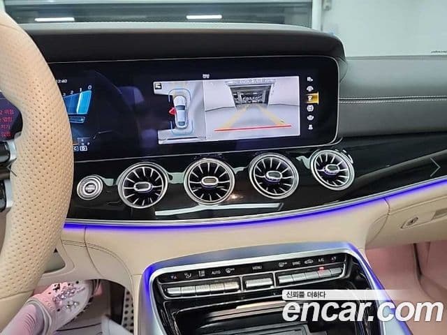 Mercedes-Benz AMG GT 2022 — Фото 11/20