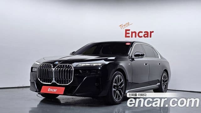 BMW 7 Series 2025 — Фото 1/20