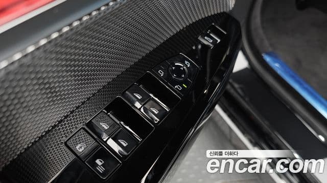 BMW 7 Series 2025 — Photo 24/41