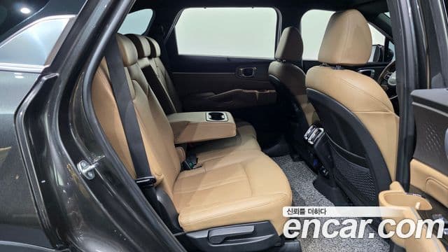 Kia Sorento 2023 — Фото 12/20