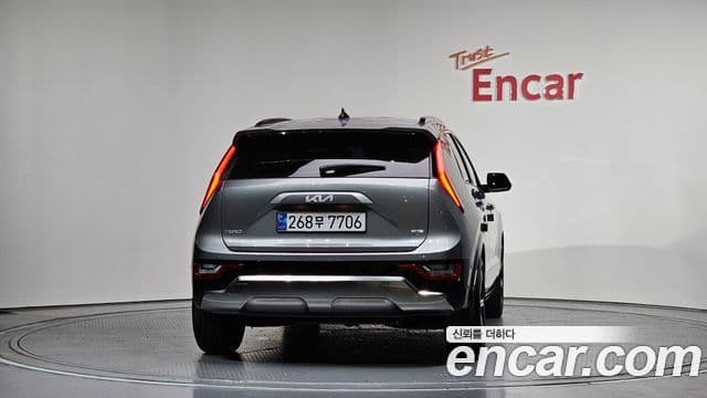 Kia Niro 2022 — ფოტო 4/20