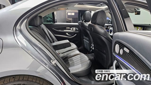 Mercedes-Benz E-Class 2019 — Şəkil 11/20