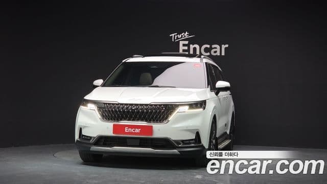 Kia Carnival 2023 — Фото 3/20