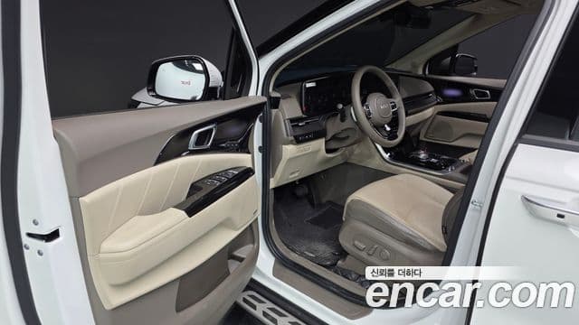 Kia Carnival 2023 — Фото 10/20