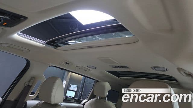 Kia Carnival 2023 — Фото 15/20