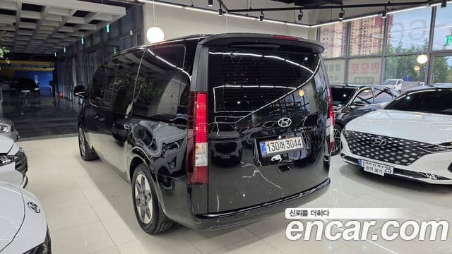 Hyundai Staria 2021 — ფოტო 5/19