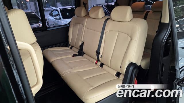 Hyundai Staria 2021 — ფოტო 15/19