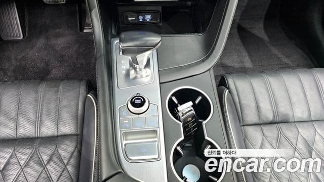 Genesis G70 2018 — Şəkil 9/20