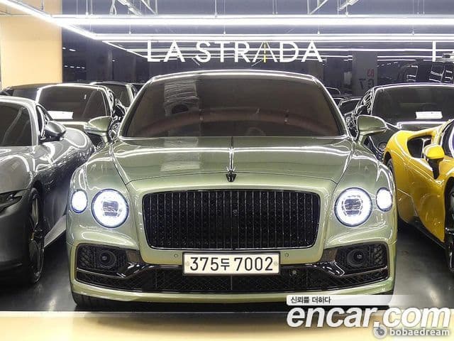 Bentley Flying Spur 2022 — Şəkil 9/20
