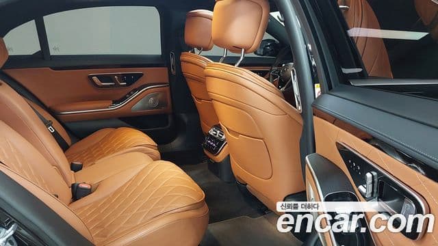 Mercedes-Benz S-Class 2023 — ფოტო 8/20