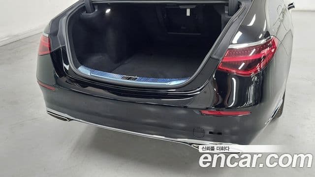 Mercedes-Benz S-Class 2023 — ფოტო 11/20