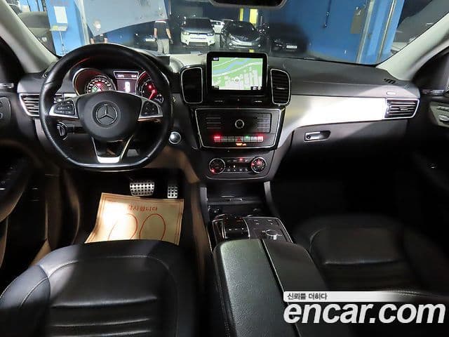 Mercedes-Benz GLE-Class 2018 — ფოტო 4/20