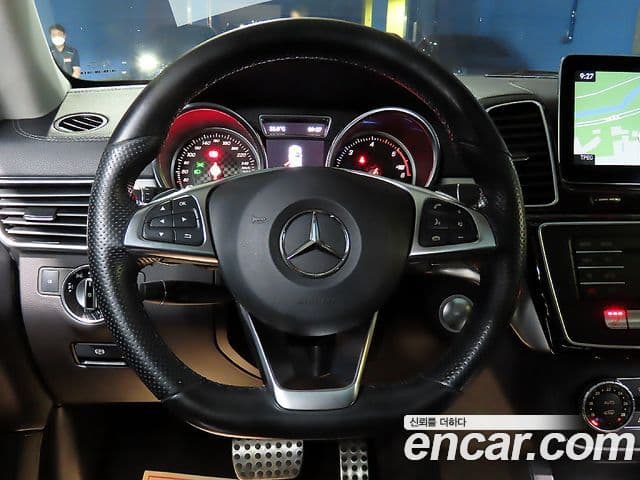 Mercedes-Benz GLE-Class 2018 — ფოტო 7/20