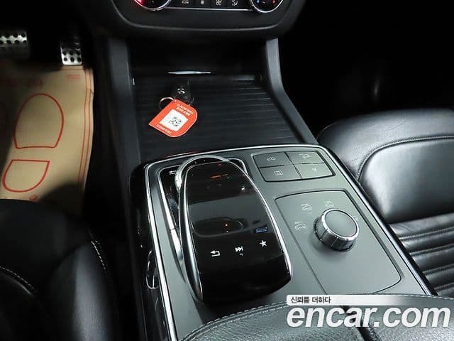 Mercedes-Benz GLE-Class 2018 — ფოტო 10/20