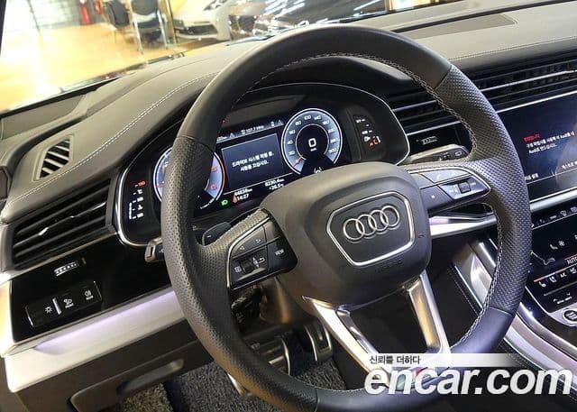 Audi Q7 2023 — Şəkil 11/20