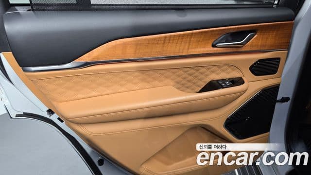 Jeep Grand Cherokee 2022 — Photo 34/40