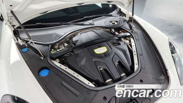Porsche Panamera 2018 — Şəkil 3/40