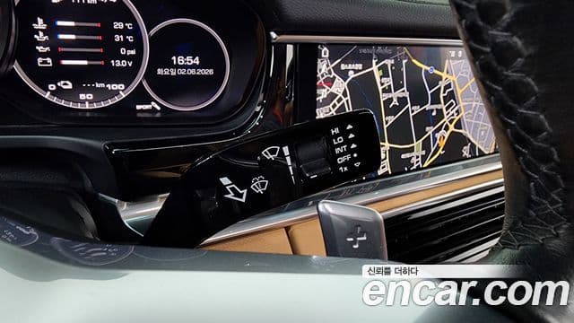 Porsche Panamera 2018 — Şəkil 5/40