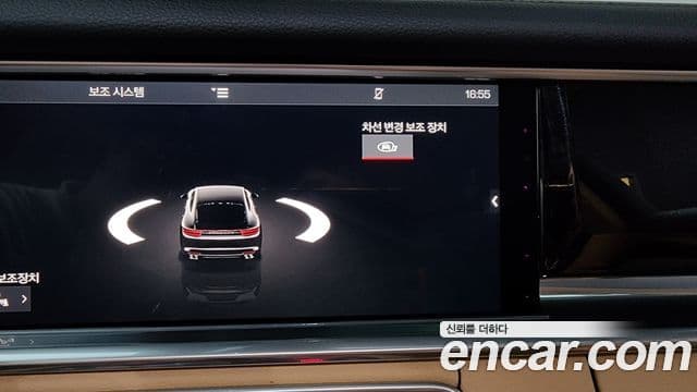 Porsche Panamera 2018 — Şəkil 28/40