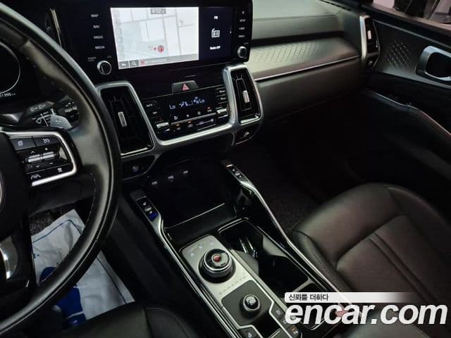 Kia Sorento 2021 — ფოტო 10/19