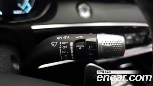 Genesis GV70 2021 — фото 20 из 20