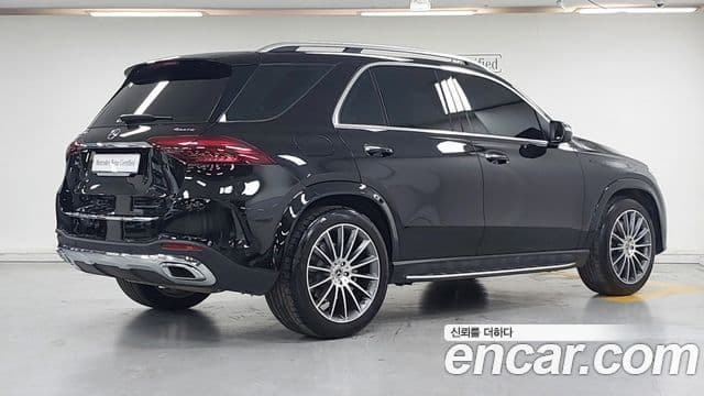Mercedes-Benz GLE-Class 2024 — Photo 20/20