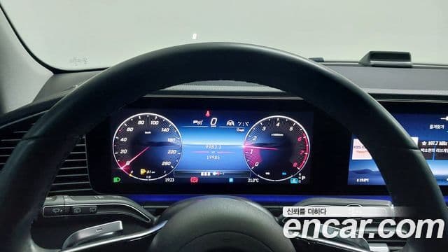 Mercedes-Benz GLE-Class 2024 — Photo 2/20