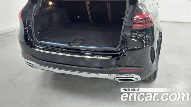 Mercedes-Benz GLE-Class 2024 — Photo 8/20