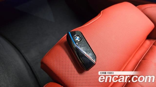 BMW XM 2025 — Photo 22/38